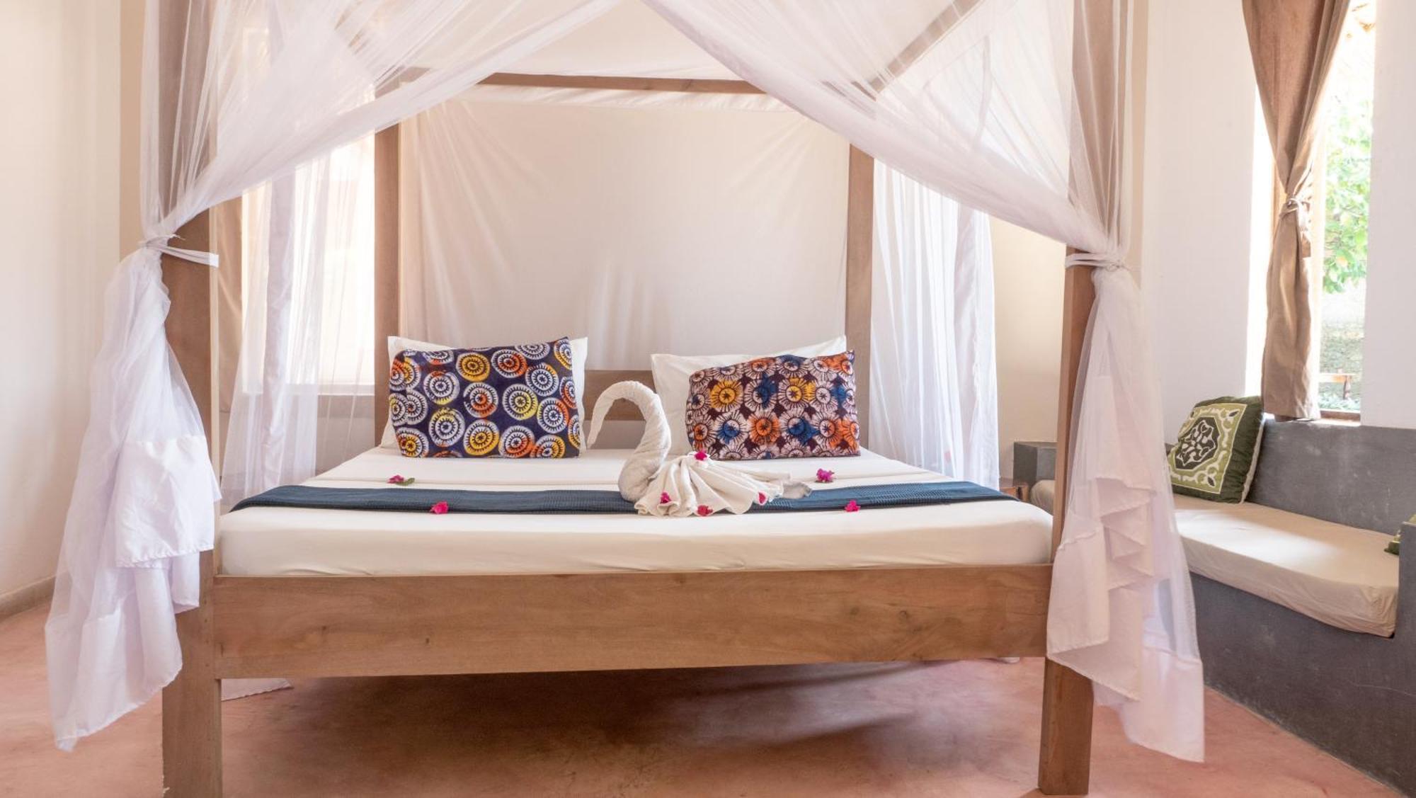 Raha Lodge Zanzibar Boutique Hotel Джамбіані Екстер'єр фото